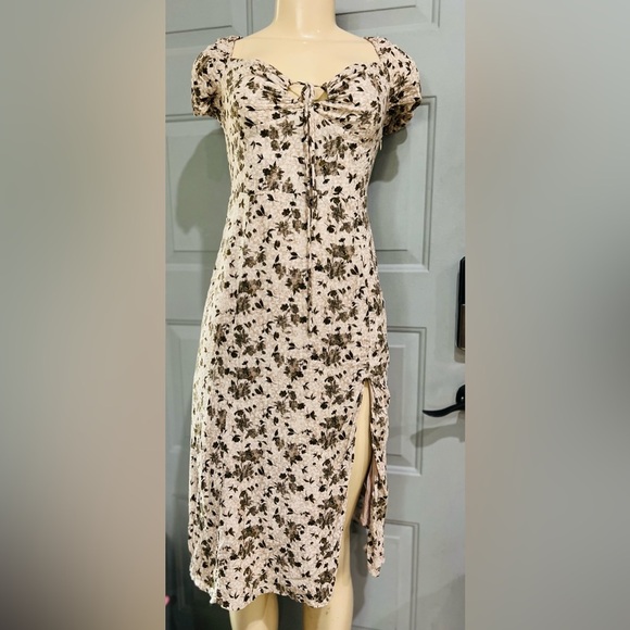 Megan Floral Slit Detail Dress size XS by WHITEROOM+CACTUS XS - Picture 1 of 11